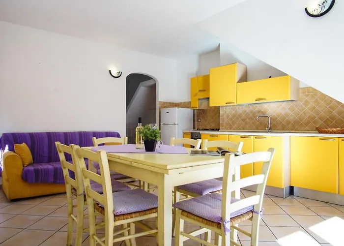 Le Gemelle Di Cairoli サンタ・テレーザ・ガッルーラ